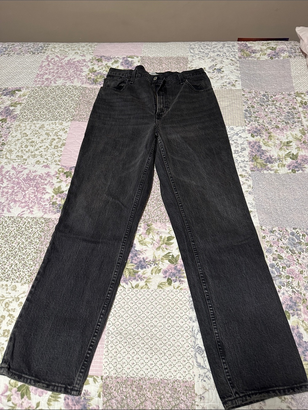 Abercrombie & Fitch Women's Black Straight-Leg Jeans